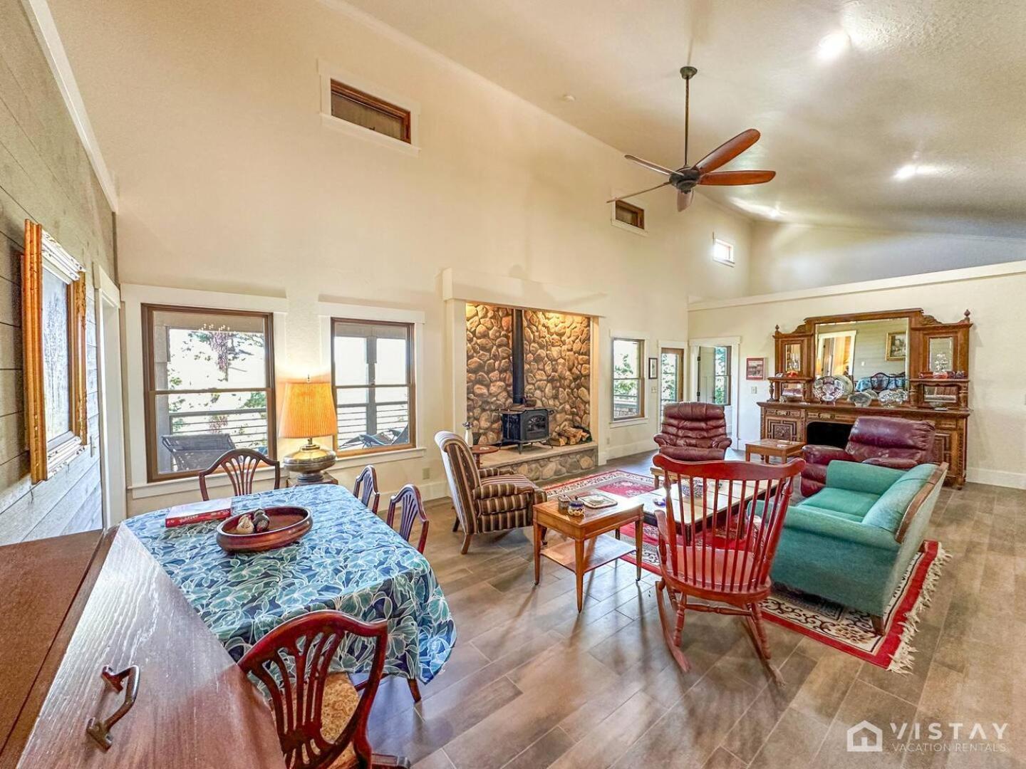 Villa Summit Pines Hideaway - Amazing Mountain Views! Duck Creek Village Exterior foto